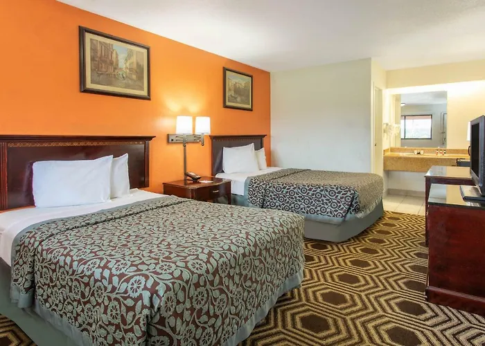 Hotel Travelodge By Wyndham 2*
