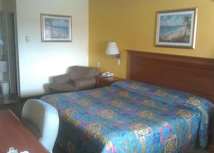 Travelodge By Wyndham South Holland